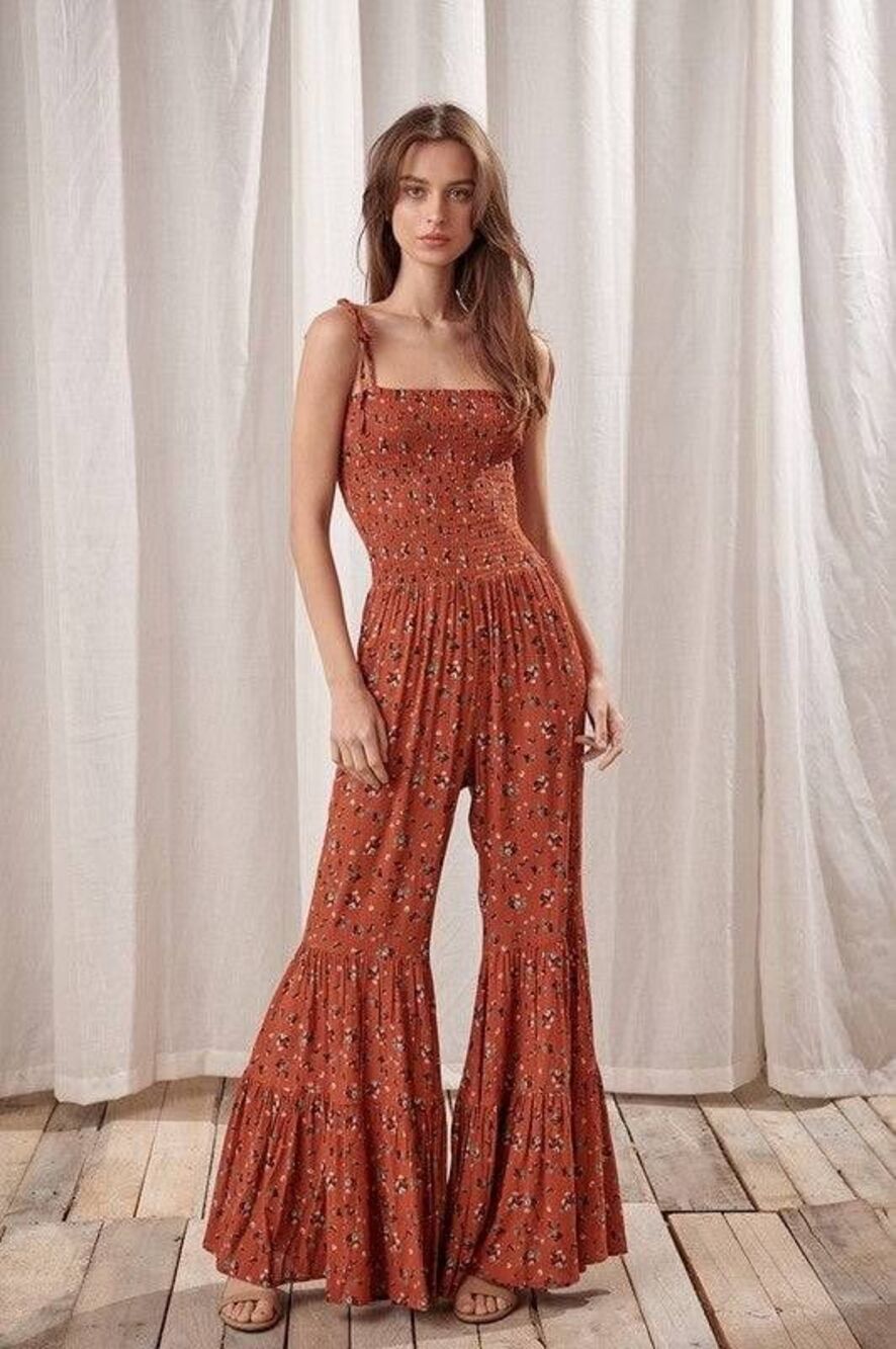 Storia Red Floral Bell Bottom Wide Leg Smocked Jumpsuit Jumper Small Boho Festiv